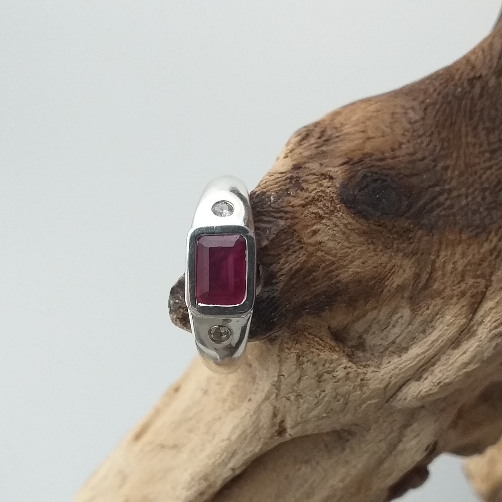 Cabo Delgado New  ruby ring with diamonds 1.5CT - Picture 2 of 6